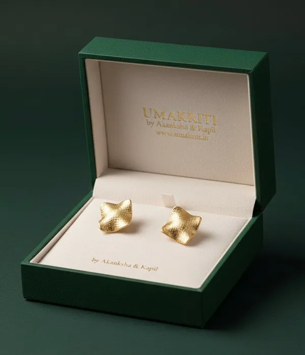 Gold_Hammered_Square_Studs_Earrings_For_Women